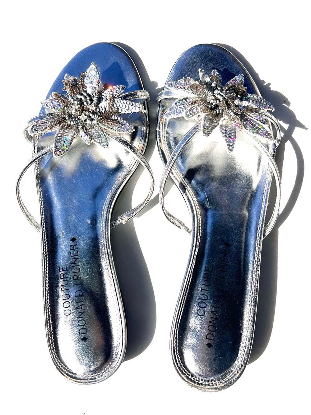 DONALD J. PLINER COUTURE Silver Floral Sequin Sandals - Picture 5 of 8